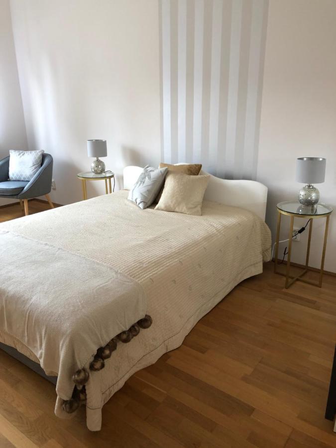 Britannica Apartment Heviz Luaran gambar