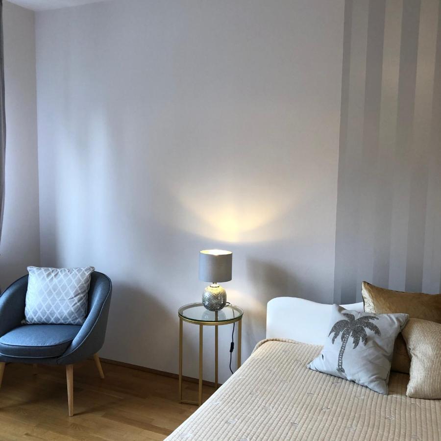 Britannica Apartment Heviz Luaran gambar