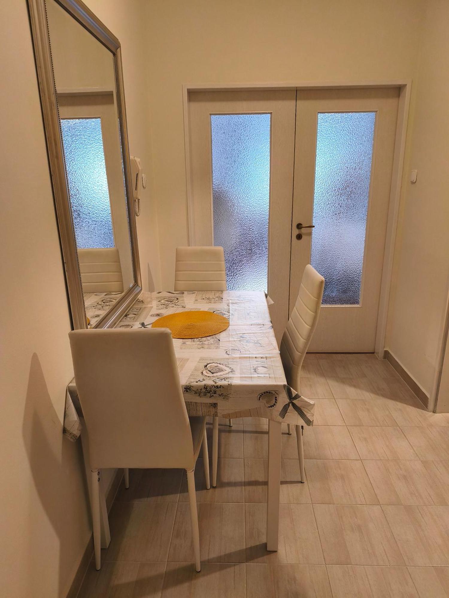 Britannica Apartment Heviz Luaran gambar